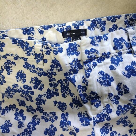 Gap Floral Shorts Women’s Size 6 White Blue Mid Rise Stretch Pockets - Picture 5 of 11